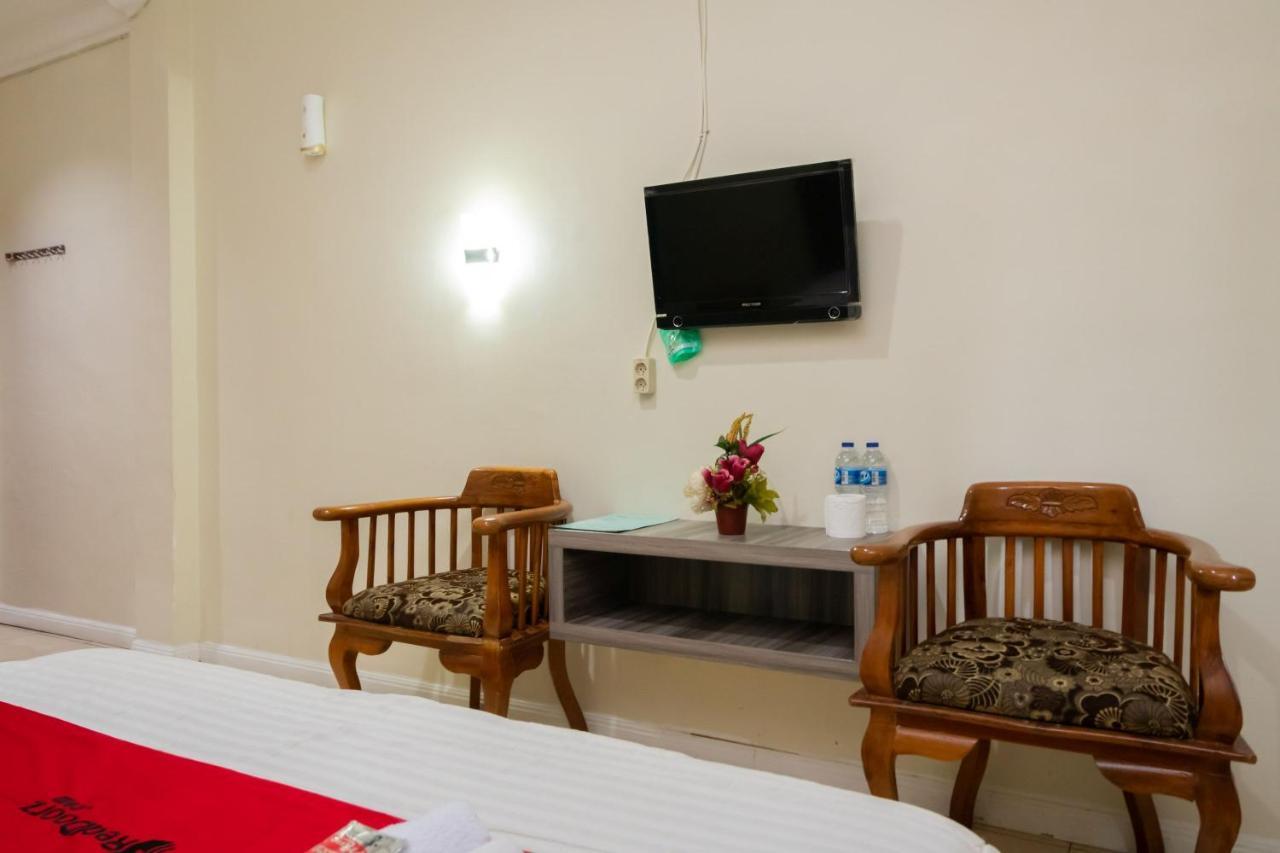 Reddoorz @ Pematangsiantar Hotel Exterior photo