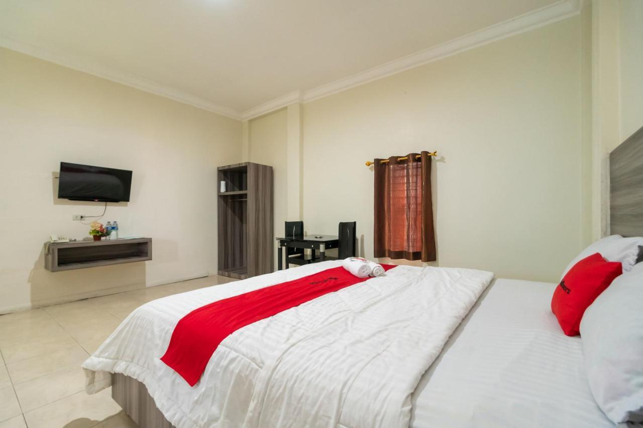 Reddoorz @ Pematangsiantar Hotel Exterior photo