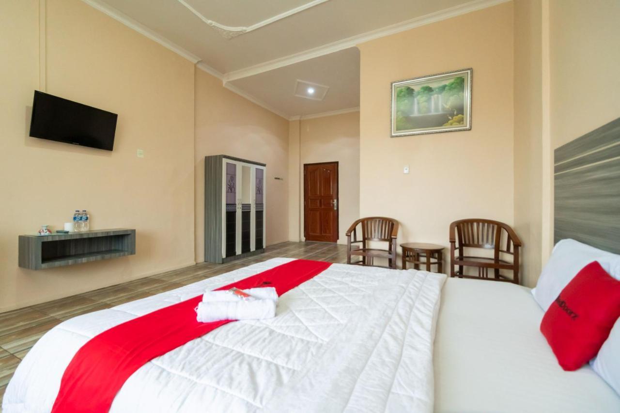 Reddoorz @ Pematangsiantar Hotel Exterior photo